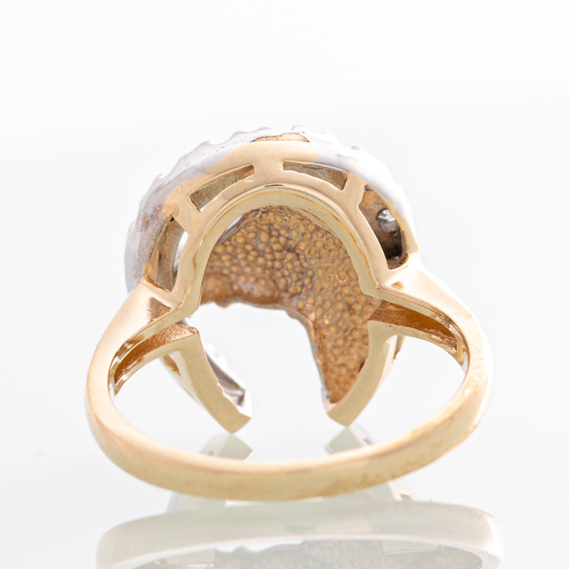Horseshoe diamond ring in 14k yellow gold.